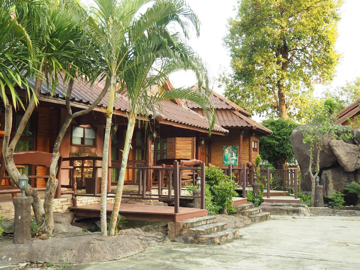 Chantaa Boutique Place Ubon Ratchathani Exterior photo